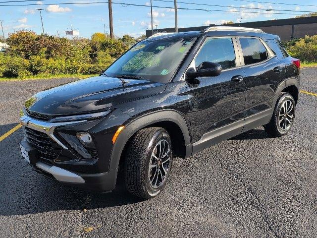Mosaic Black Metallic 2026 Chevrolet Trailblazer SUV / Crossover Front-Wheel Drive Automatic