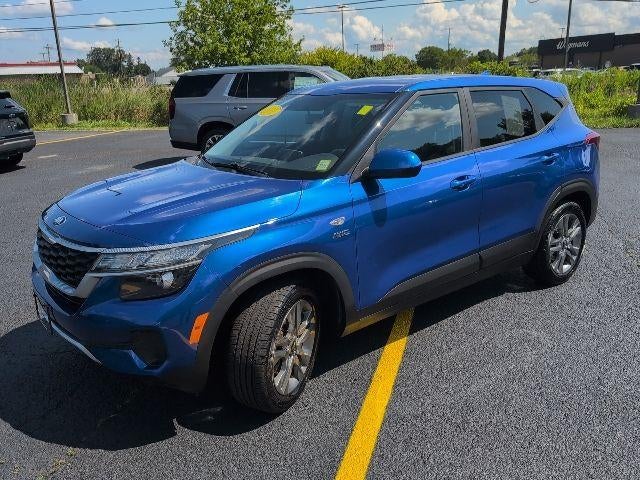 Blue 2021 Kia Seltos SUV / Crossover All-Wheel Drive Continuously Variable Transmission