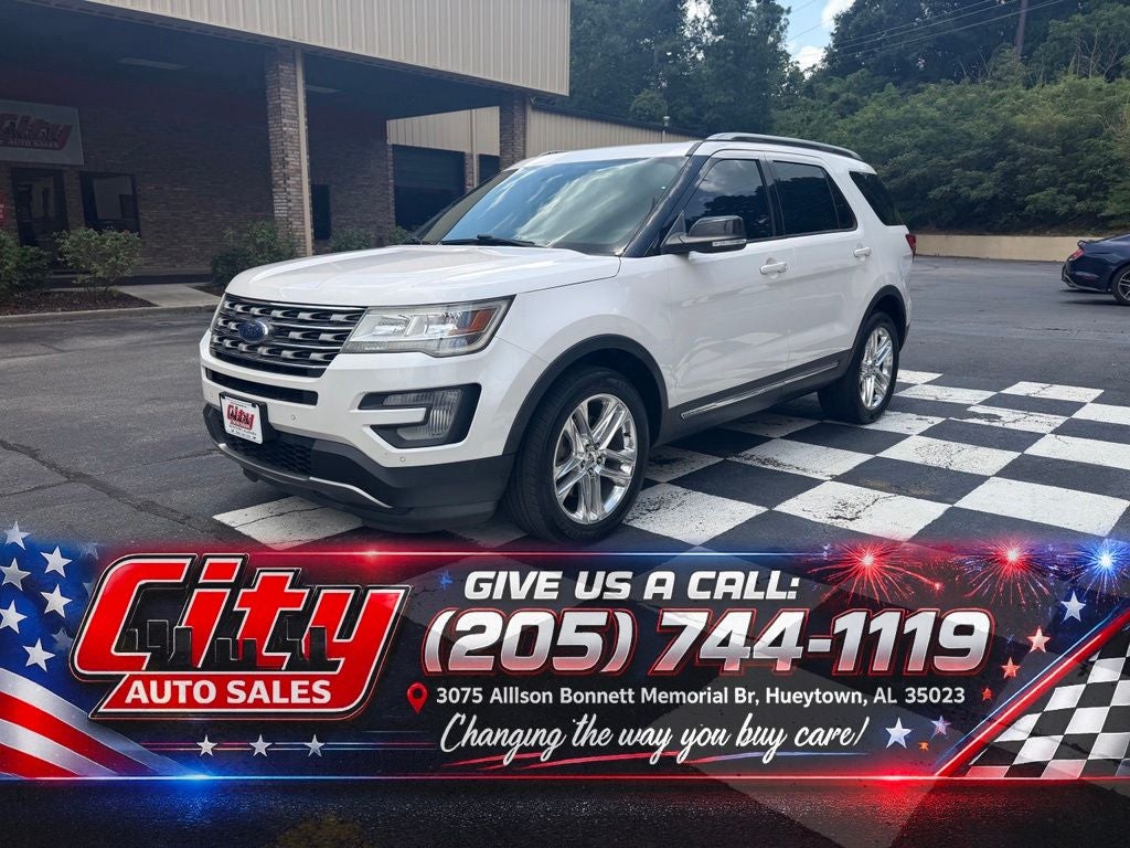 White Platinum Clearcoat Metallic 2017 Ford Explorer SUV / Crossover All-Wheel Drive 6-Speed Automatic