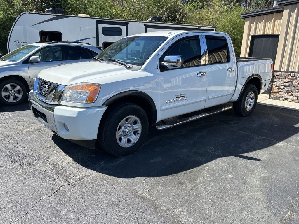 2015 Nissan Titan SV Crew Cab