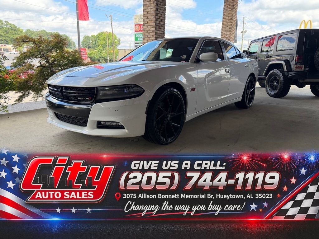 White Knuckle Clearcoat 2018 Dodge Charger Sedan Rear-Wheel Drive 8-Speed Automatic
