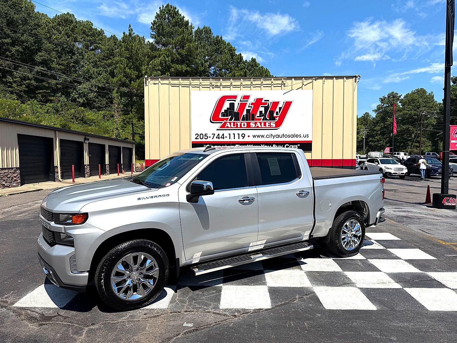 Silver Ice Metallic 2021 Chevrolet Silverado 1500 Pickup Truck 4X2 8-Speed Automatic