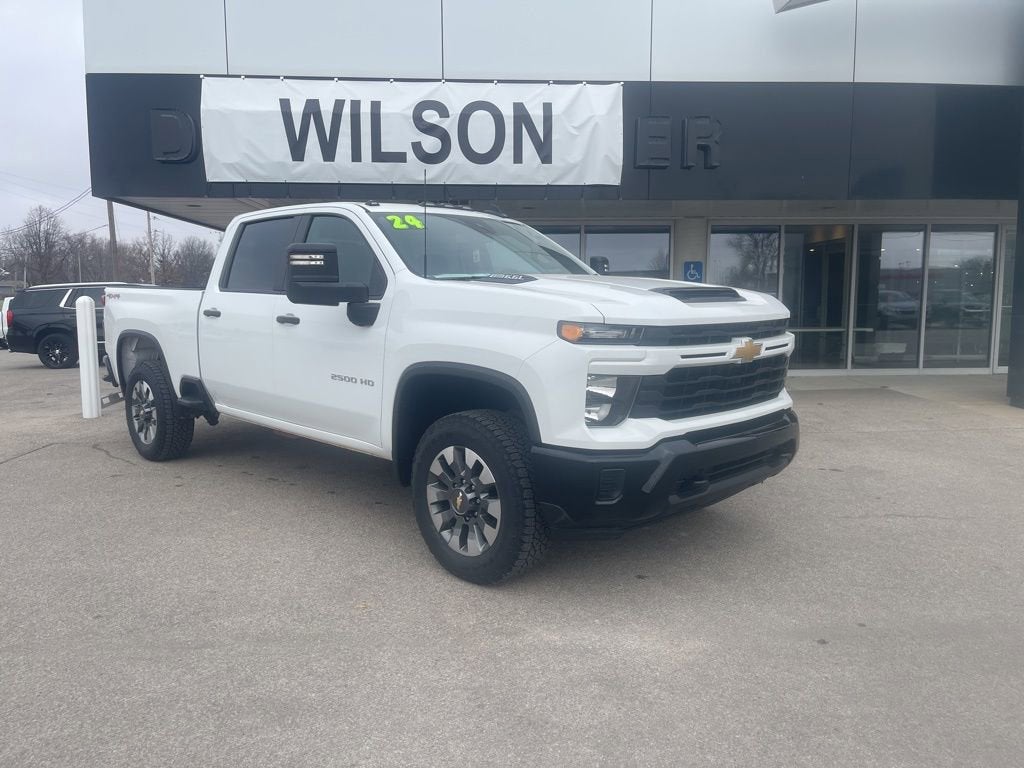 2024 Chevrolet Silverado 2500HD Custom Crew Cab 4WD