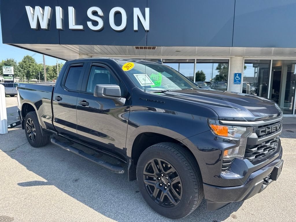 Dark Ash Metallic 2023 Chevrolet Silverado 1500 Pickup Truck Four-Wheel Drive Automatic