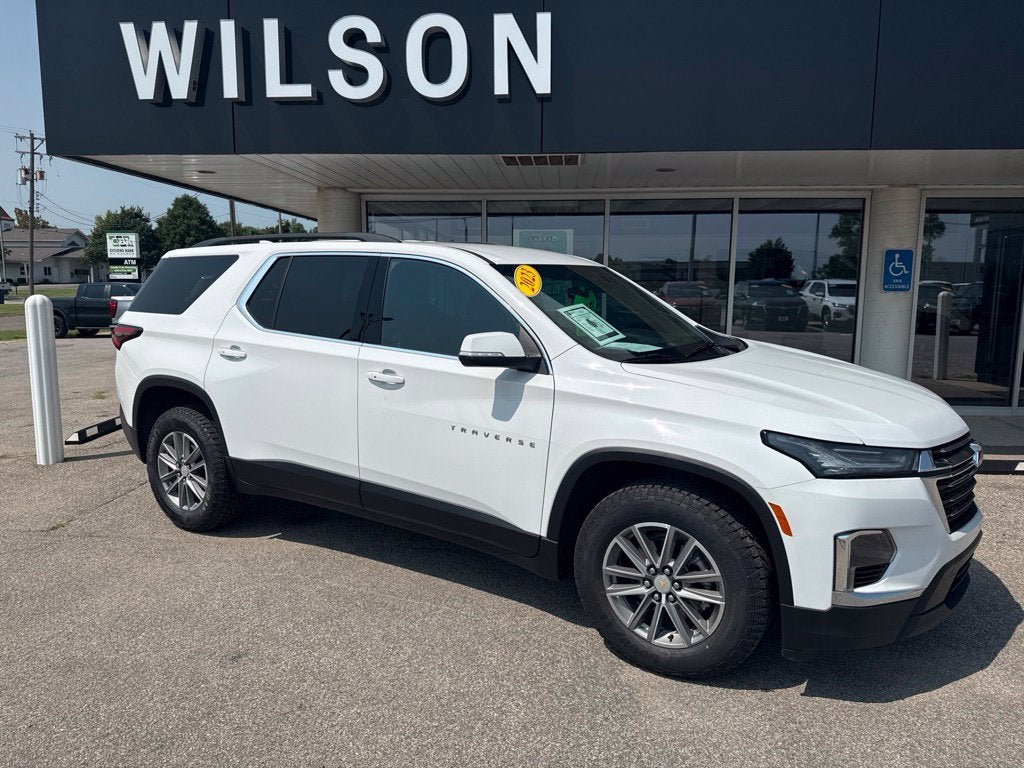 Summit White 2023 Chevrolet Traverse SUV / Crossover Front-Wheel Drive Automatic