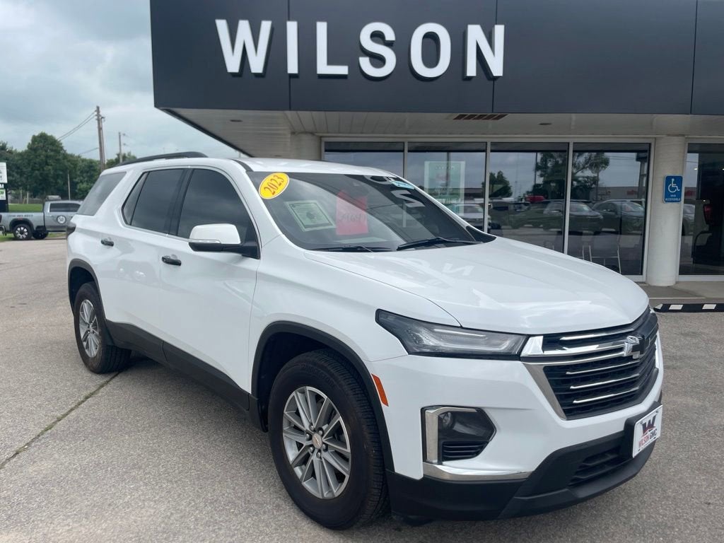  2023 Chevrolet Traverse LT FWD   