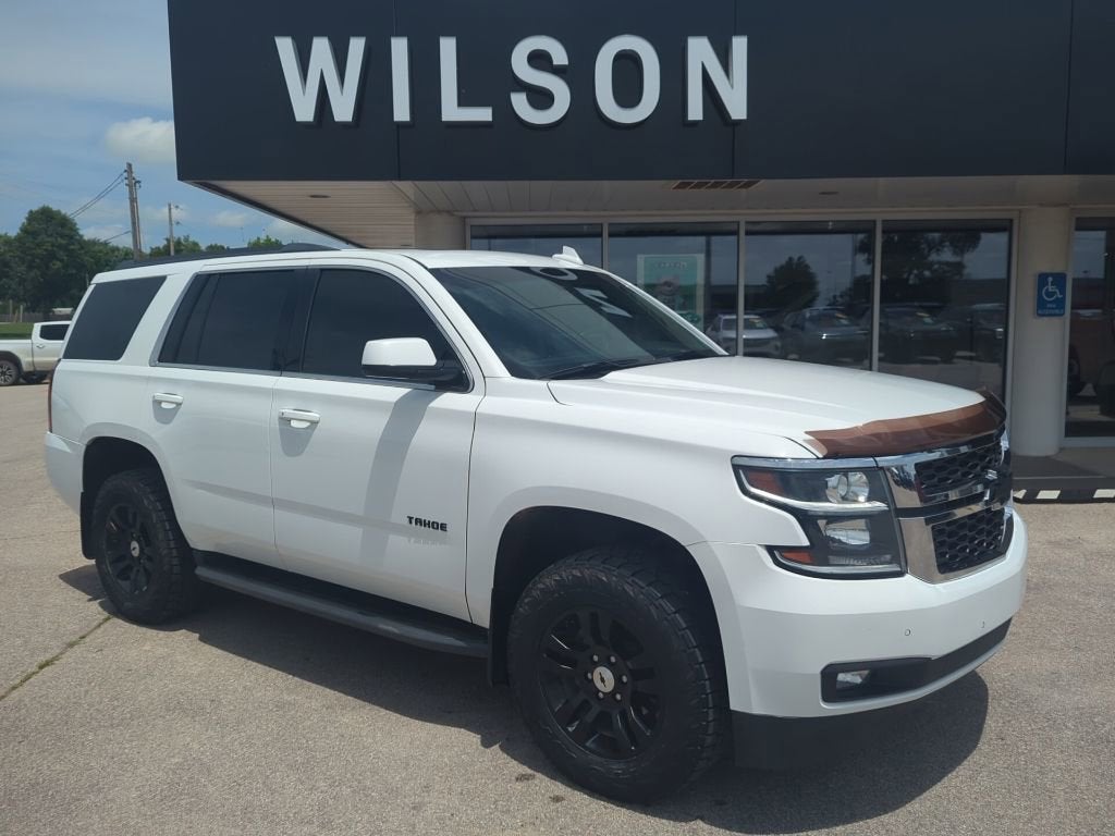 Summit White 2018 Chevrolet Tahoe SUV / Crossover Four-Wheel Drive Automatic