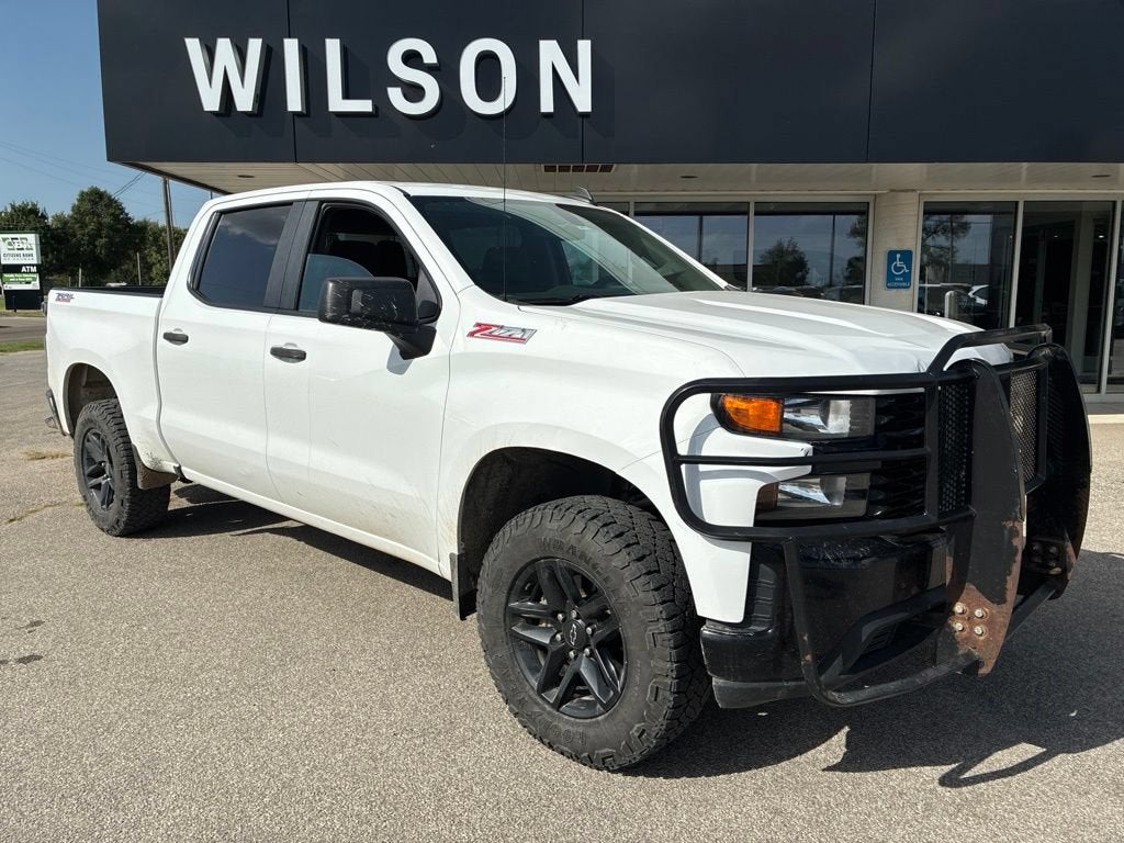 Summit White 2019 Chevrolet Silverado 1500 Pickup Truck Four-Wheel Drive Automatic