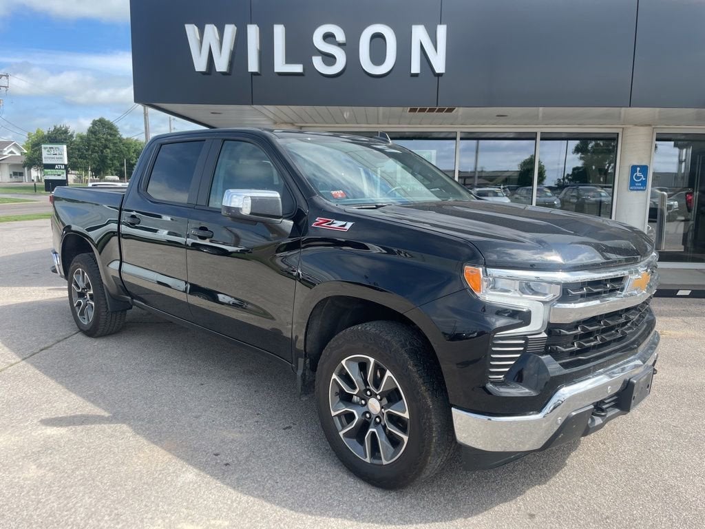 Black 2024 Chevrolet Silverado 1500 LT Crew Cab 4WD Pickup Truck Four-Wheel Drive Automatic