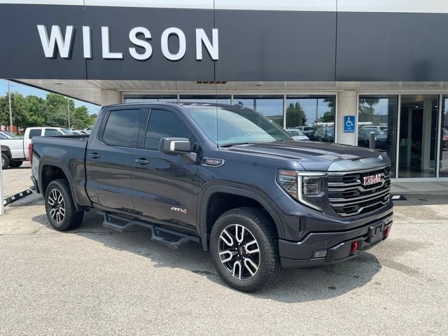  2022 GMC Sierra 1500 AT4 Crew Cab 4WD   
