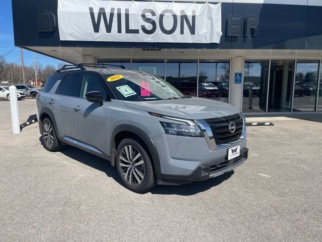 2022 Nissan Pathfinder Platinum 4WD