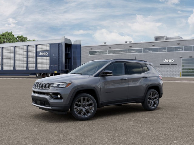 Sting-Gray Clear-Coat Paint 2027 Jeep Compass SUV / Crossover Four-Wheel Drive 8-Speed Automatic