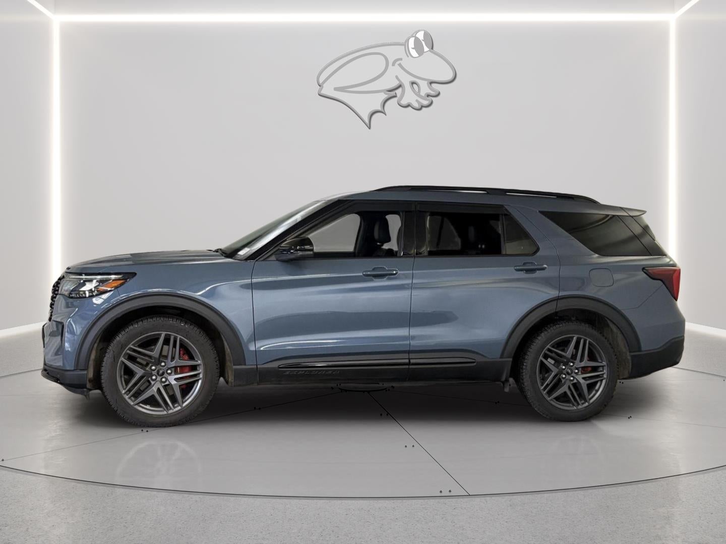 View vehicle photo 2