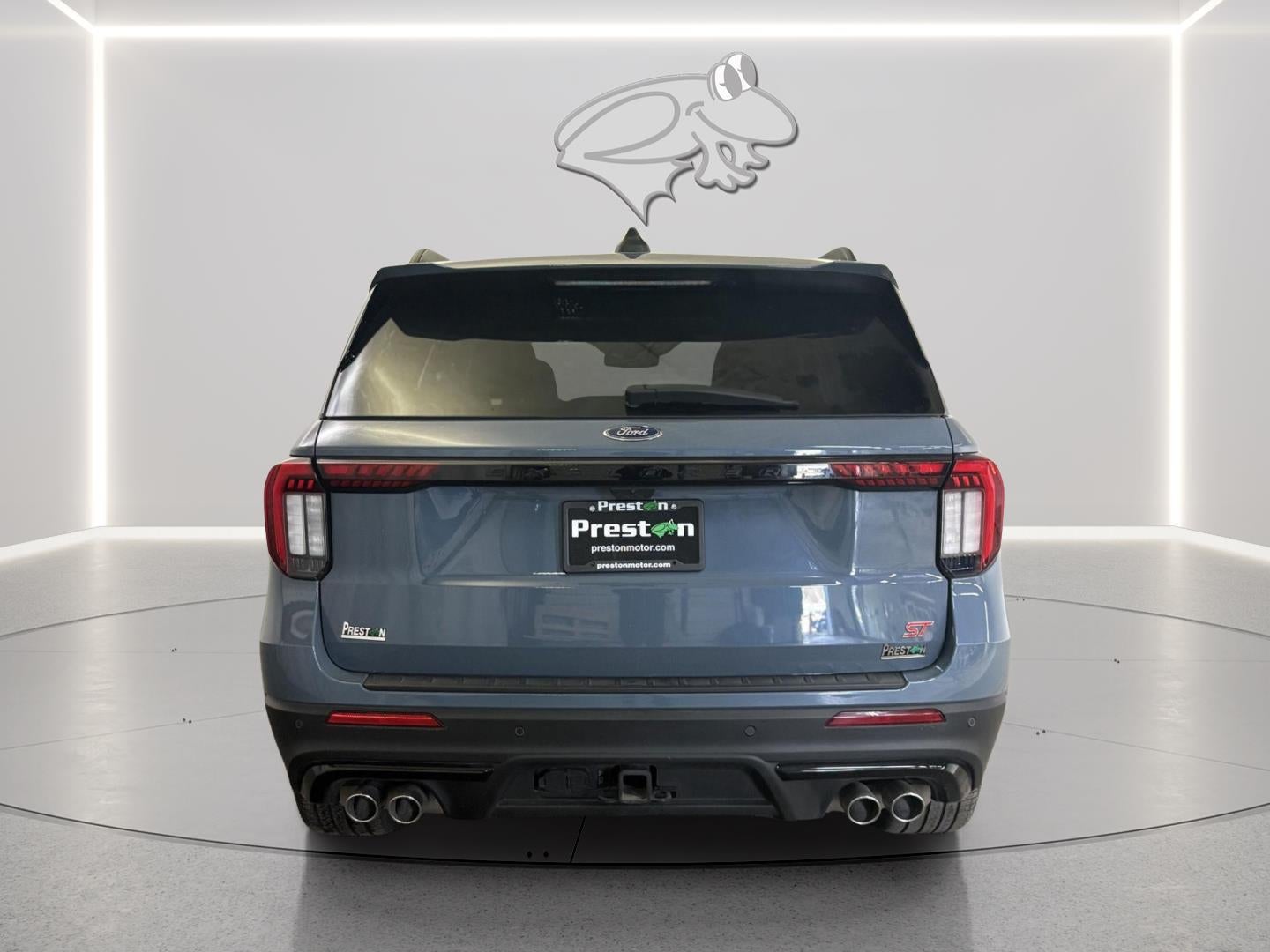 View vehicle photo 4