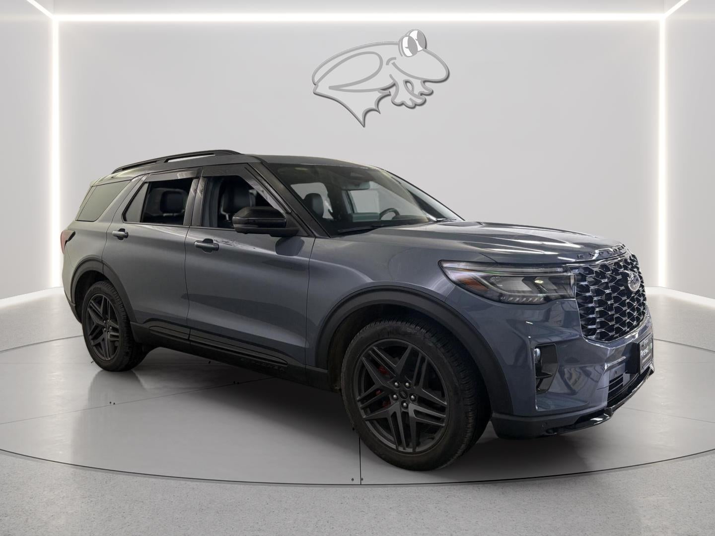 View vehicle photo 6