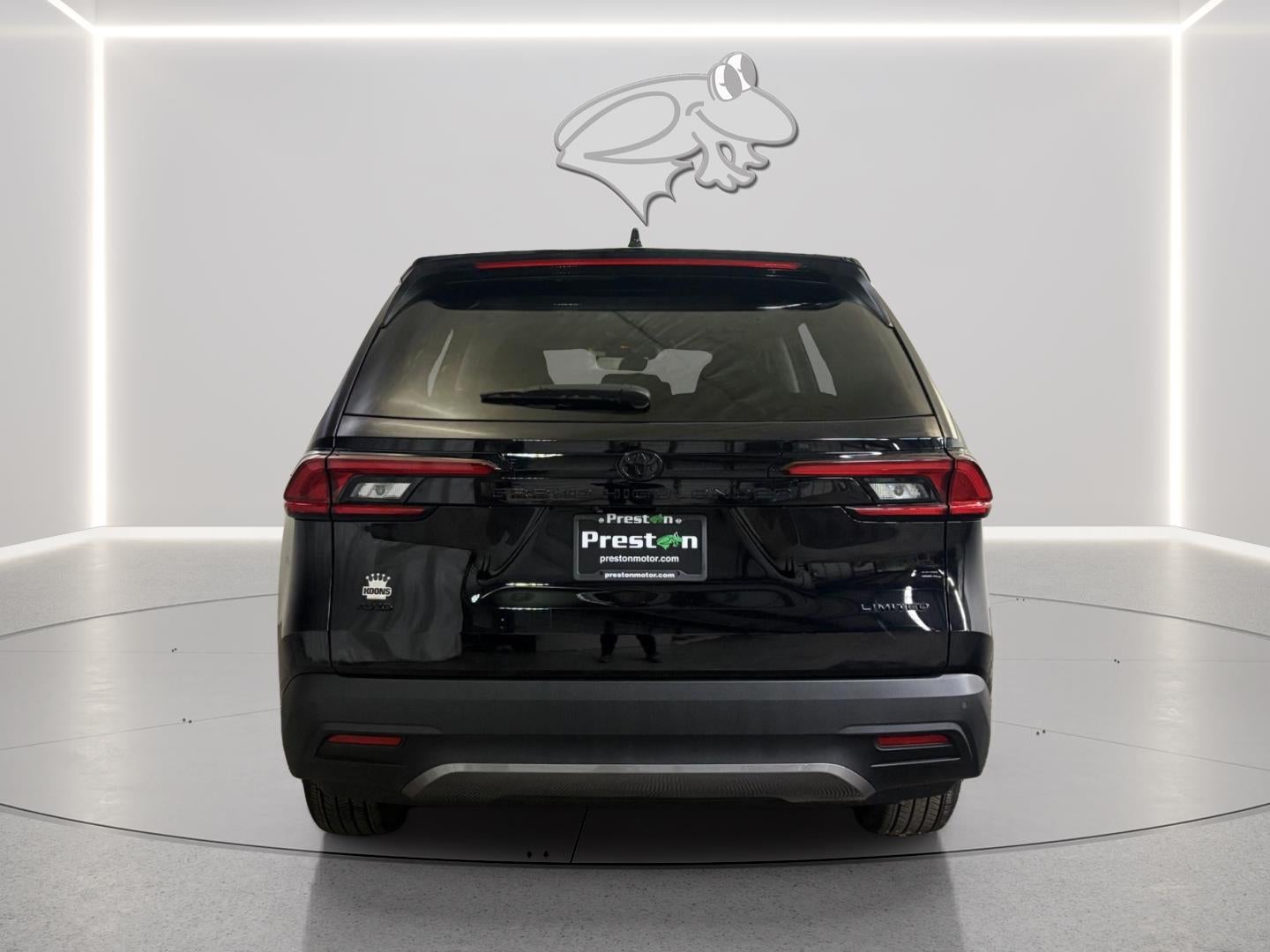 View vehicle photo 4