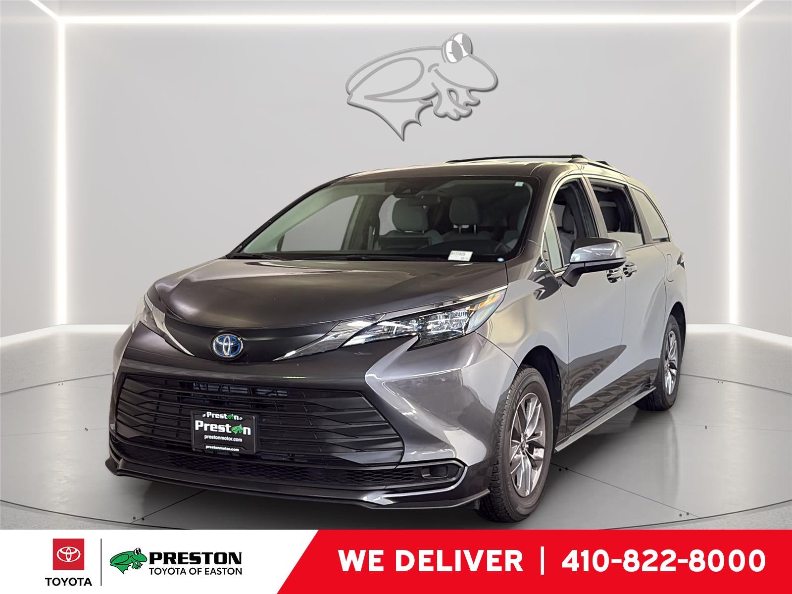 Magnetic Gray Metallic 2025 Toyota Sienna LE 8-Passenger AWD Minivan All-Wheel Drive Continuously Variable Transmission