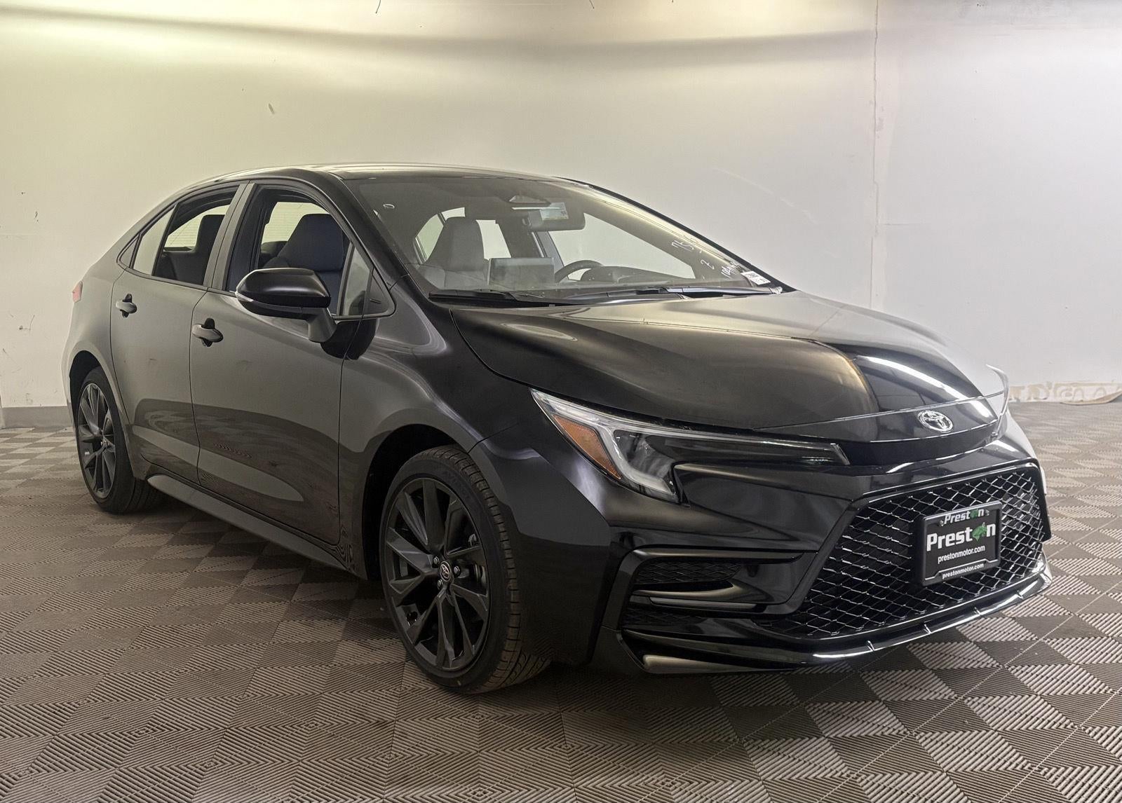 View vehicle photo 7