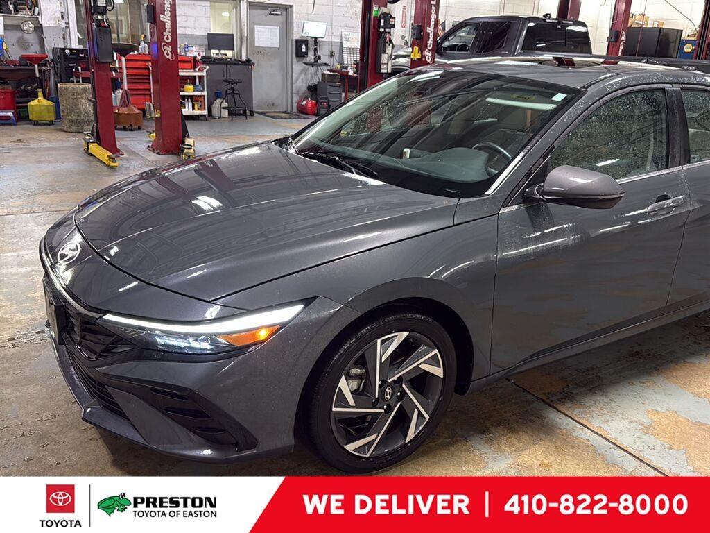  2024 Hyundai Elantra Hybrid Limited FWD   
