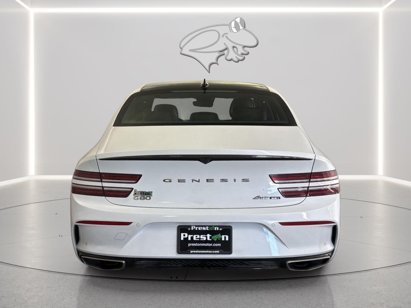 View vehicle photo 4