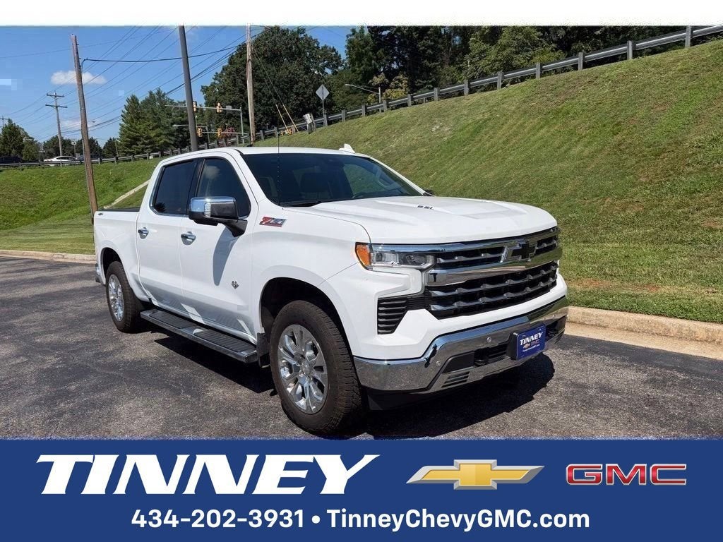 Summit White 2023 Chevrolet Silverado 1500 Pickup Truck Four-Wheel Drive Automatic