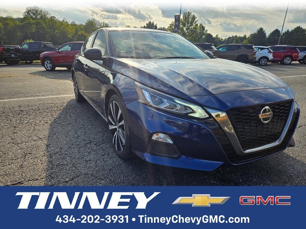  2022 Nissan Altima Sedan Front-Wheel Drive 