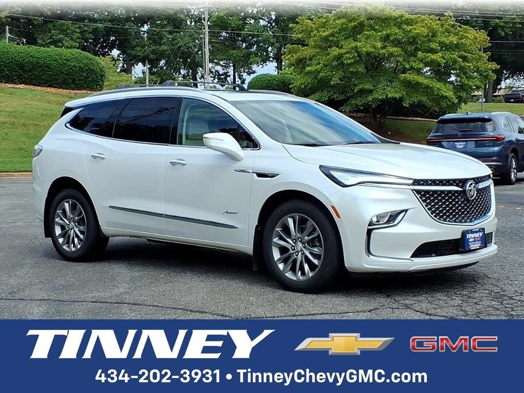 2023 Buick Enclave Avenir AWD    