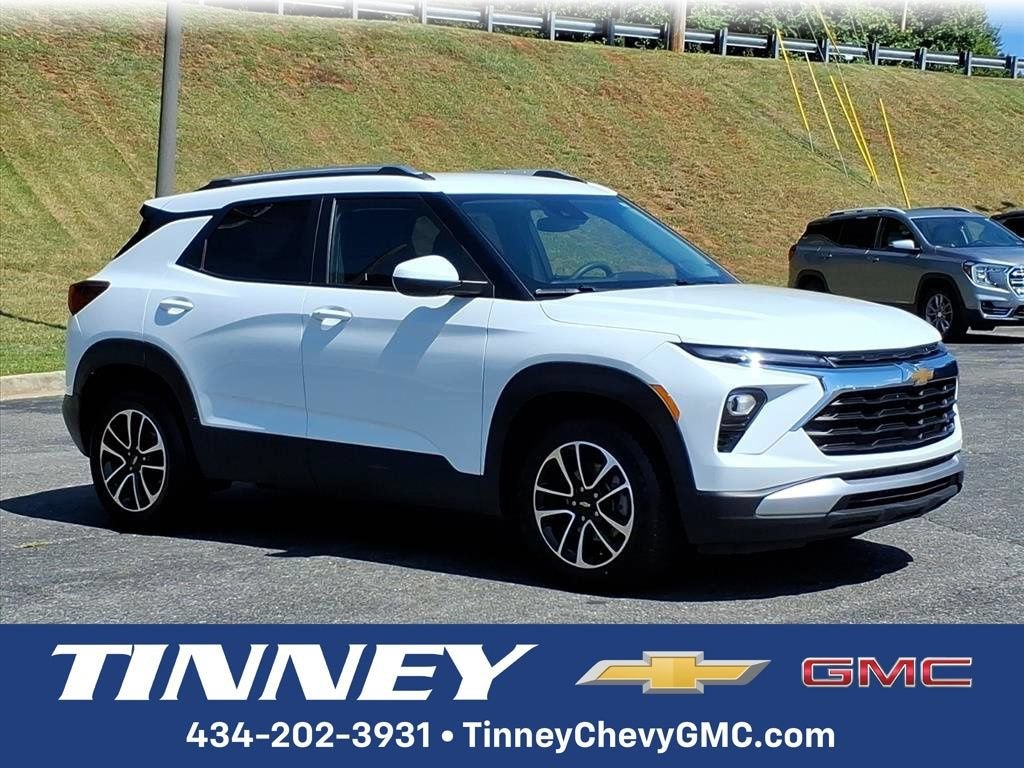 Summit White 2025 Chevrolet Trailblazer SUV / Crossover Front-Wheel Drive Automatic