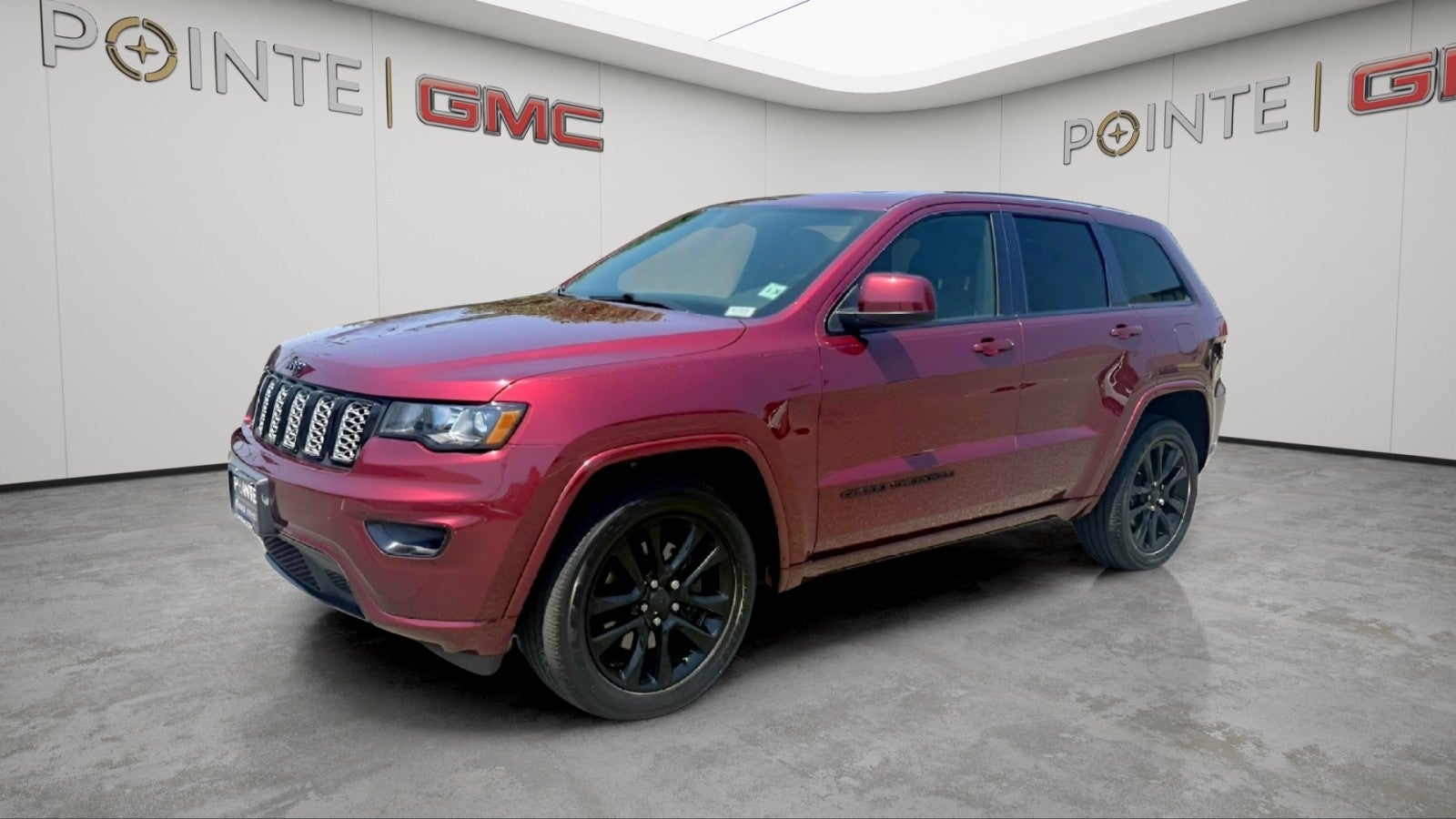 View vehicle photo 3