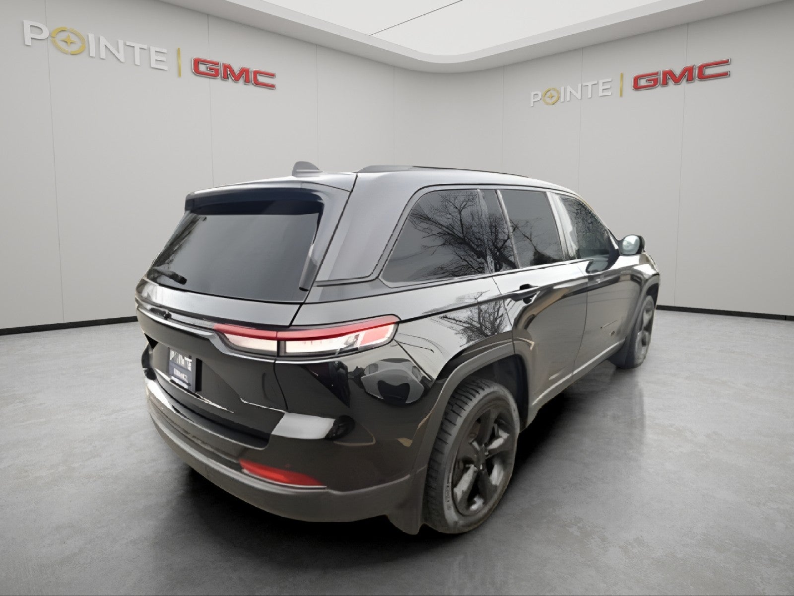 View vehicle photo 6