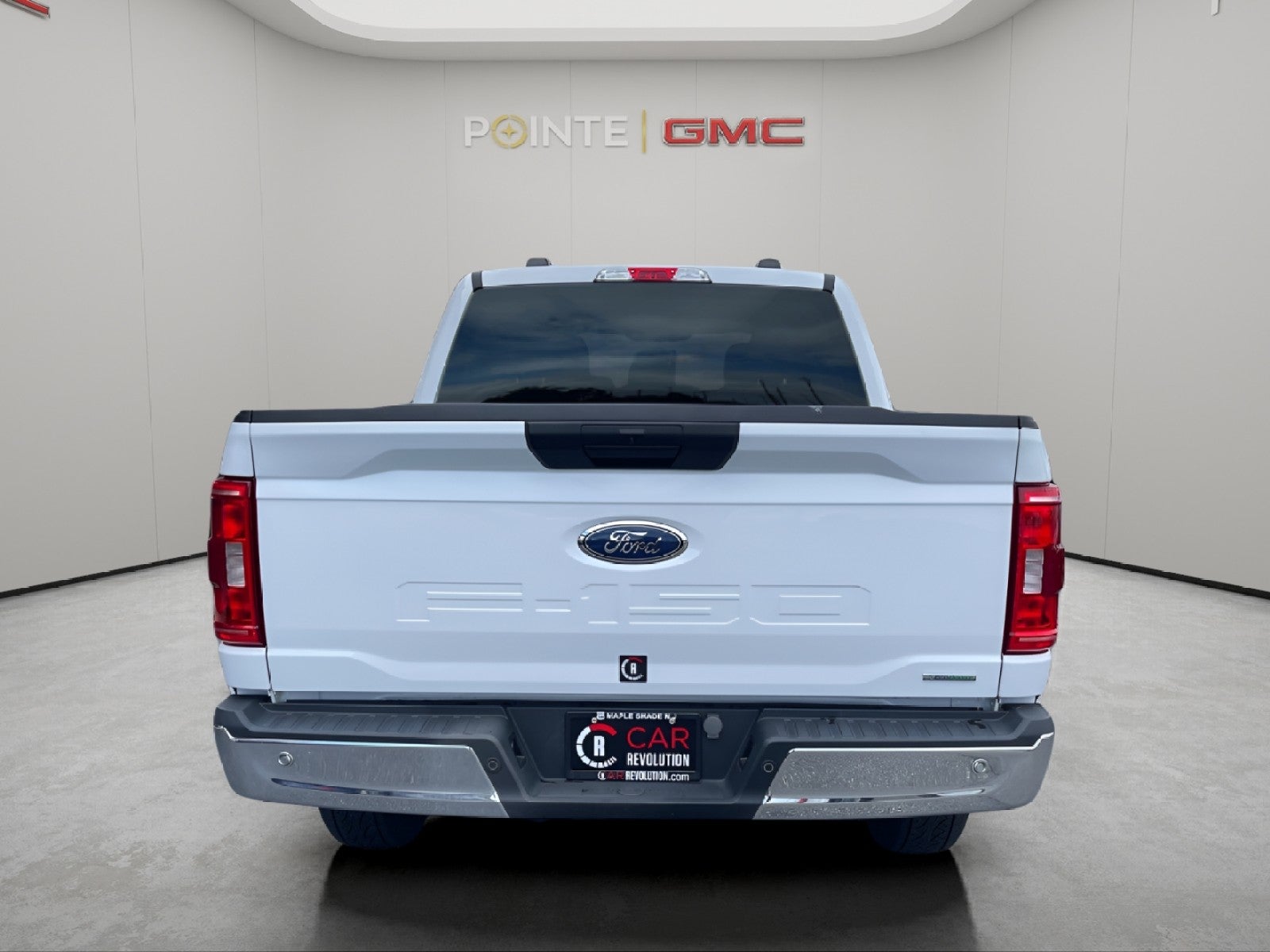 View vehicle photo 6