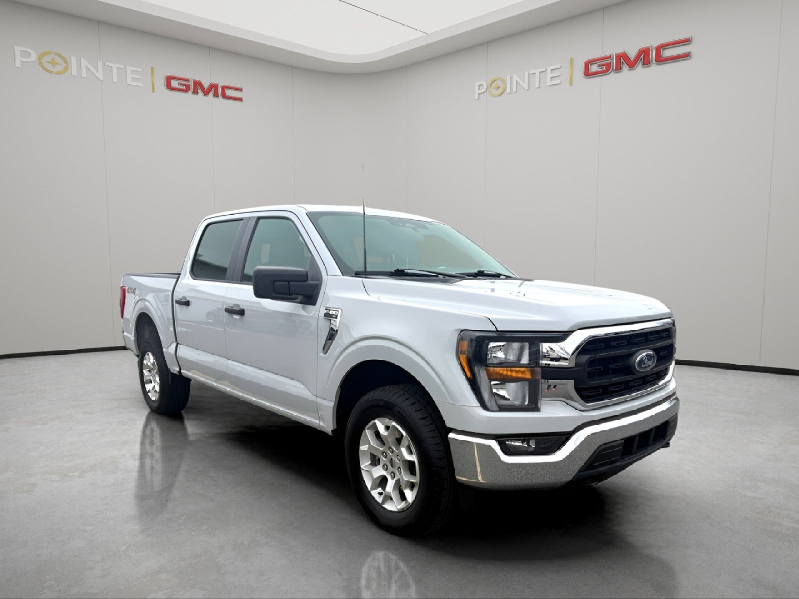 2023 Ford F-150 XLT SuperCrew 4WD