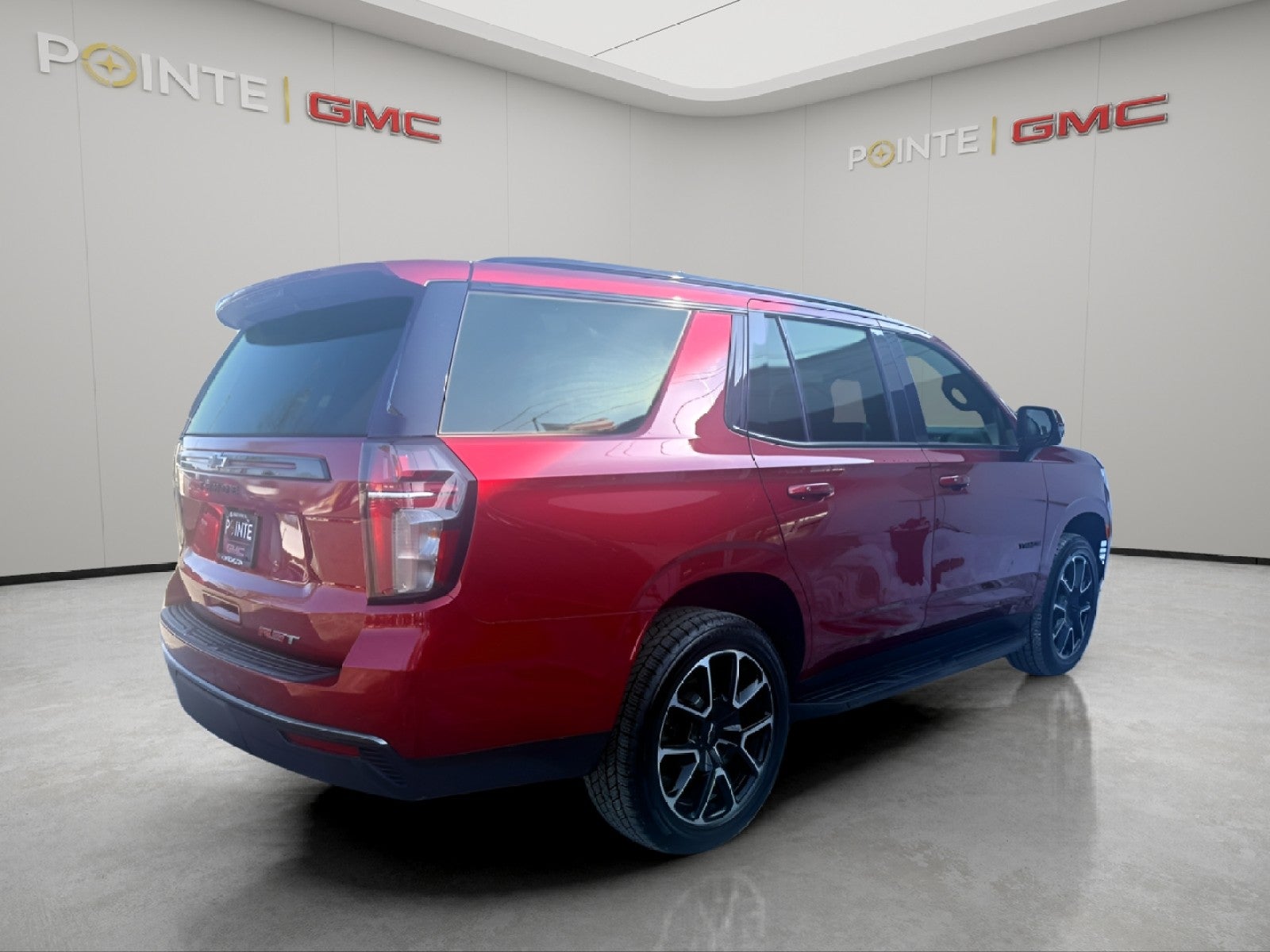 View vehicle photo 5