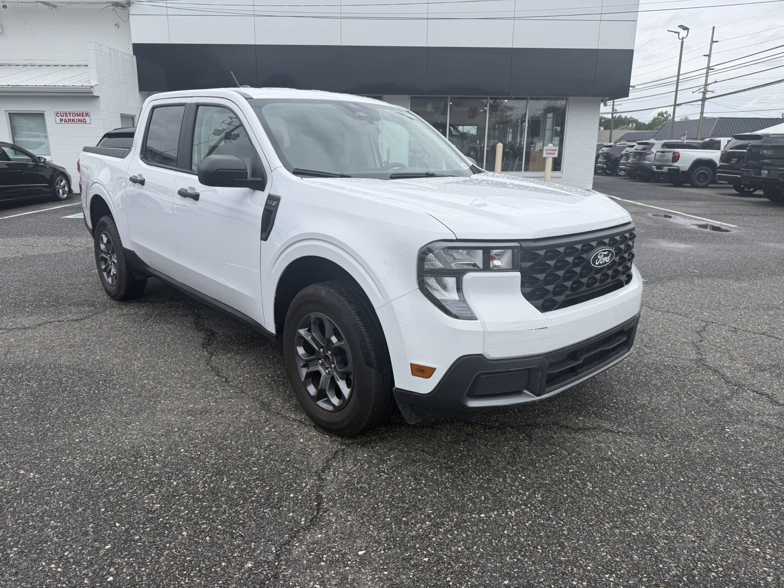 White 2026 Ford Maverick Pickup Truck Front-Wheel Drive Automatic