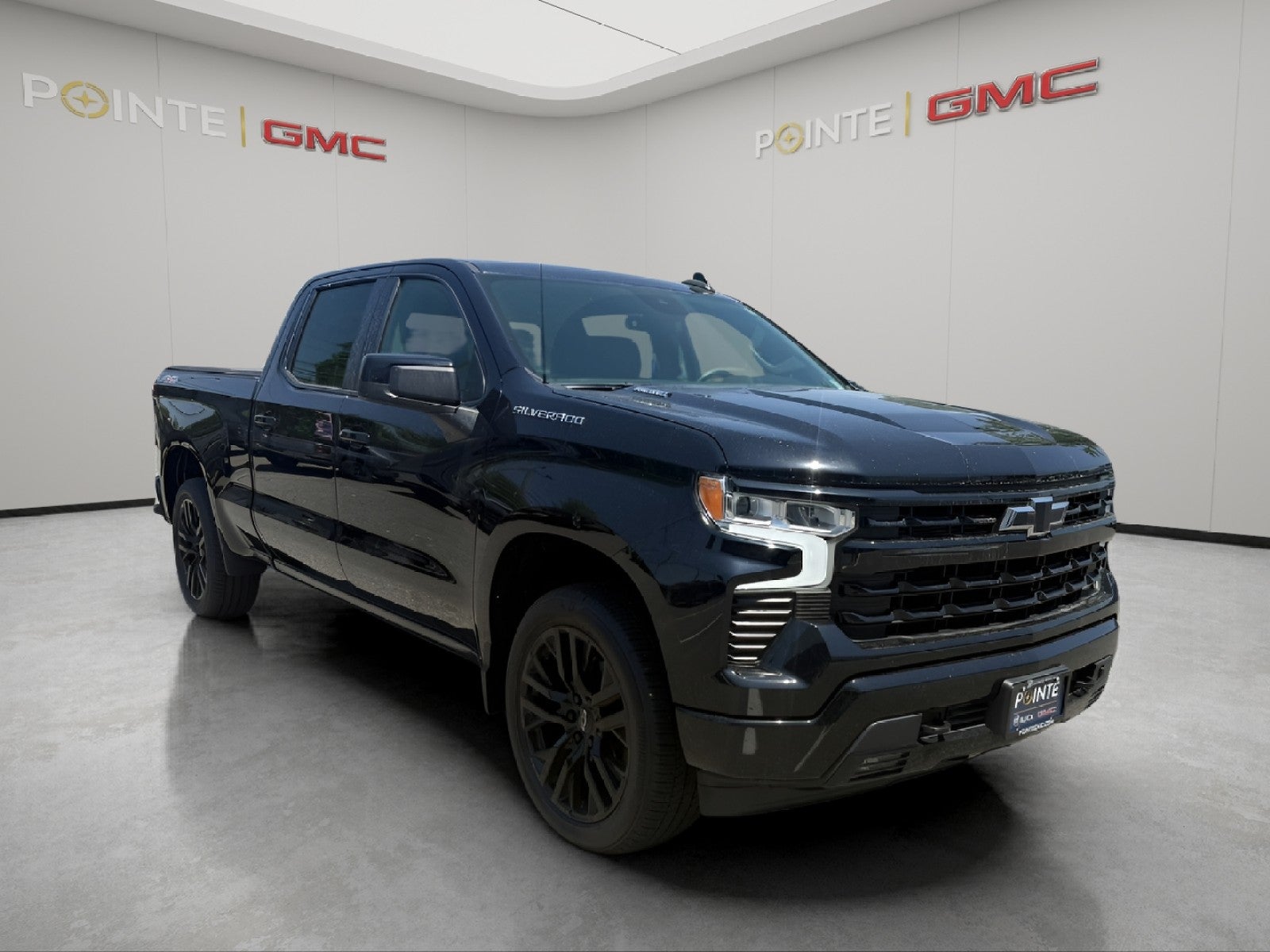  2023 Chevrolet Silverado 1500 RST Crew Cab 4WD   