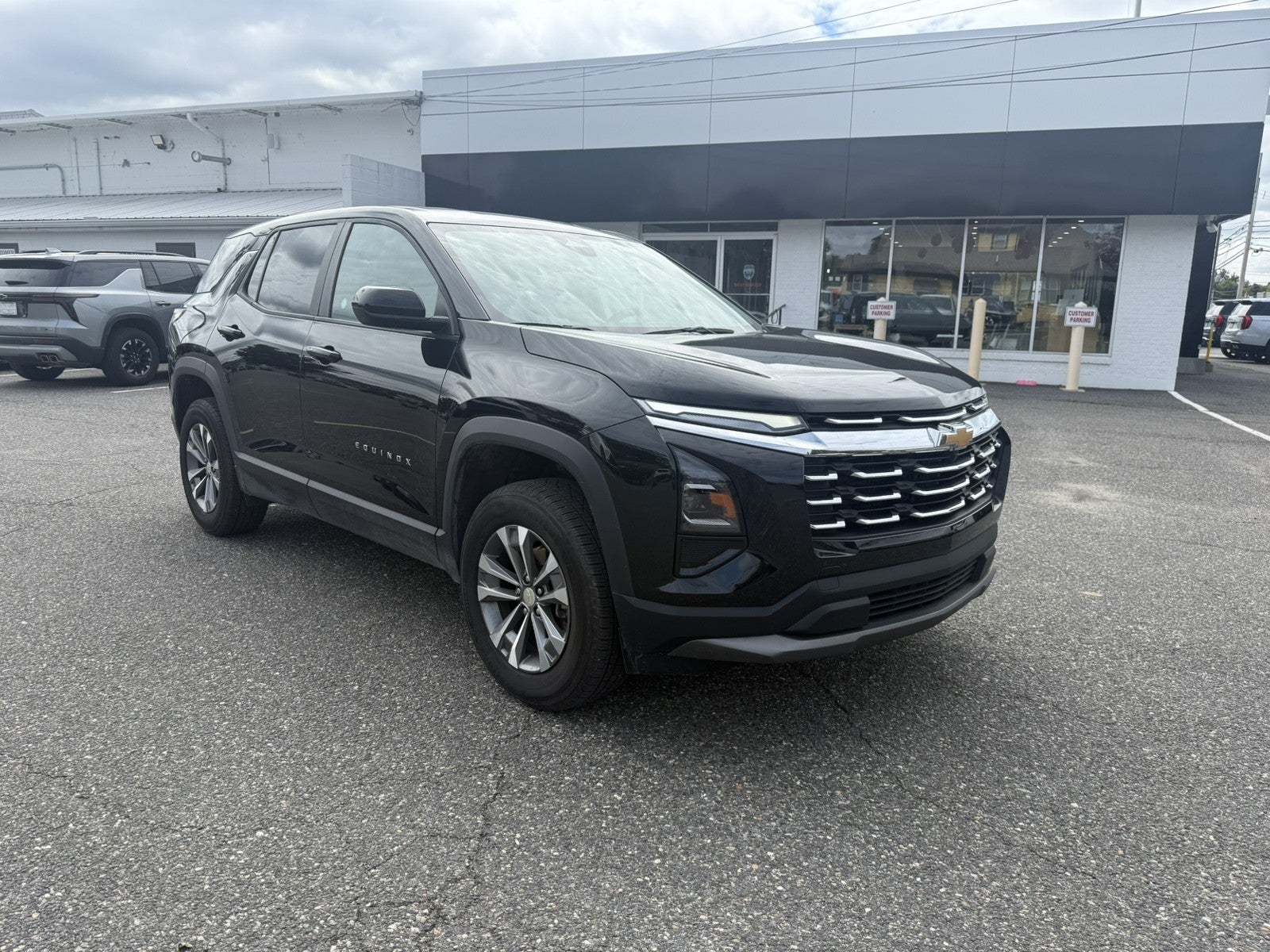 Mosaic Black Metallic 2026 Chevrolet Equinox SUV / Crossover Front-Wheel Drive Automatic