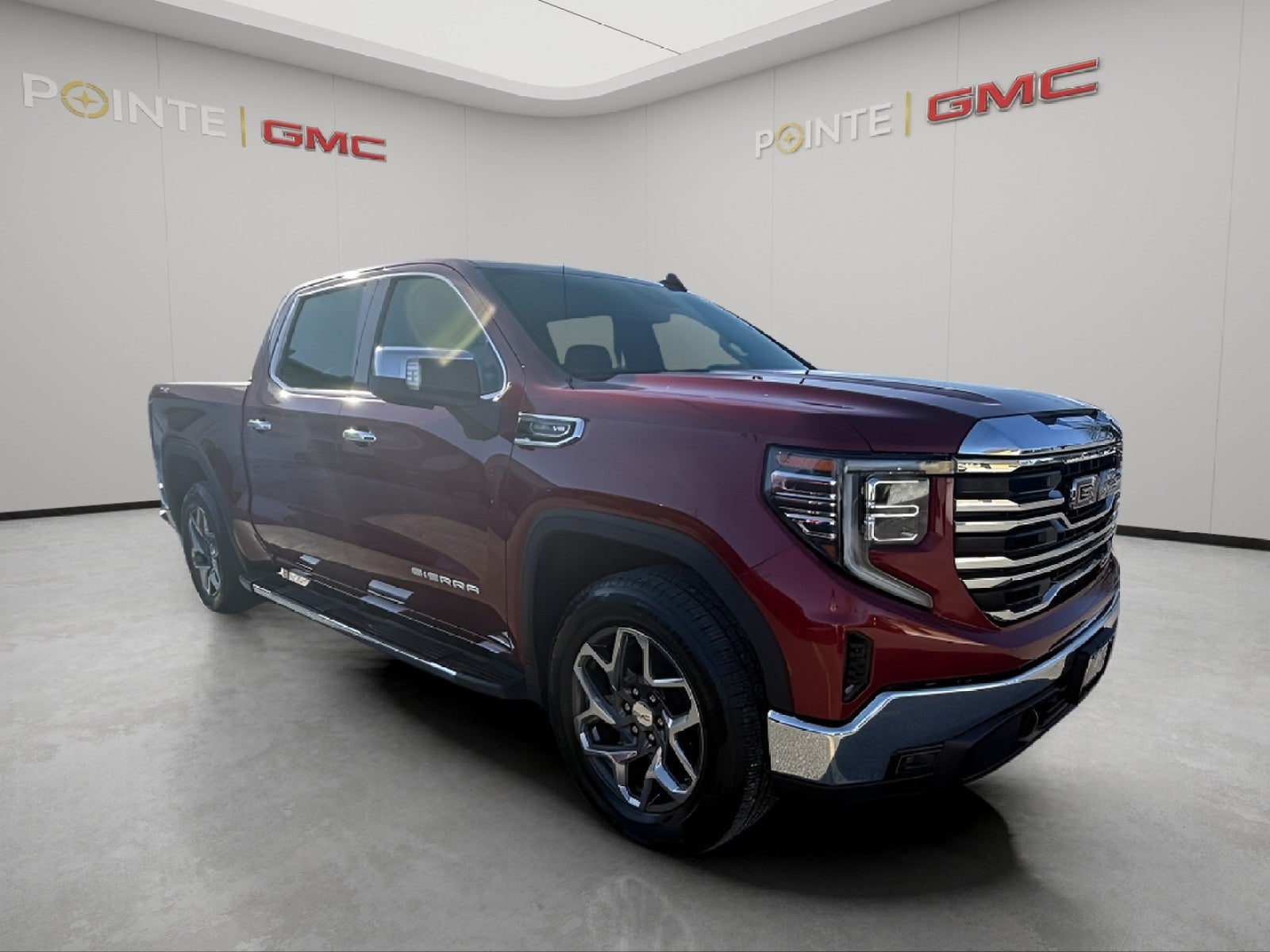 2022 GMC Sierra 1500 SLT Crew Cab 4WD