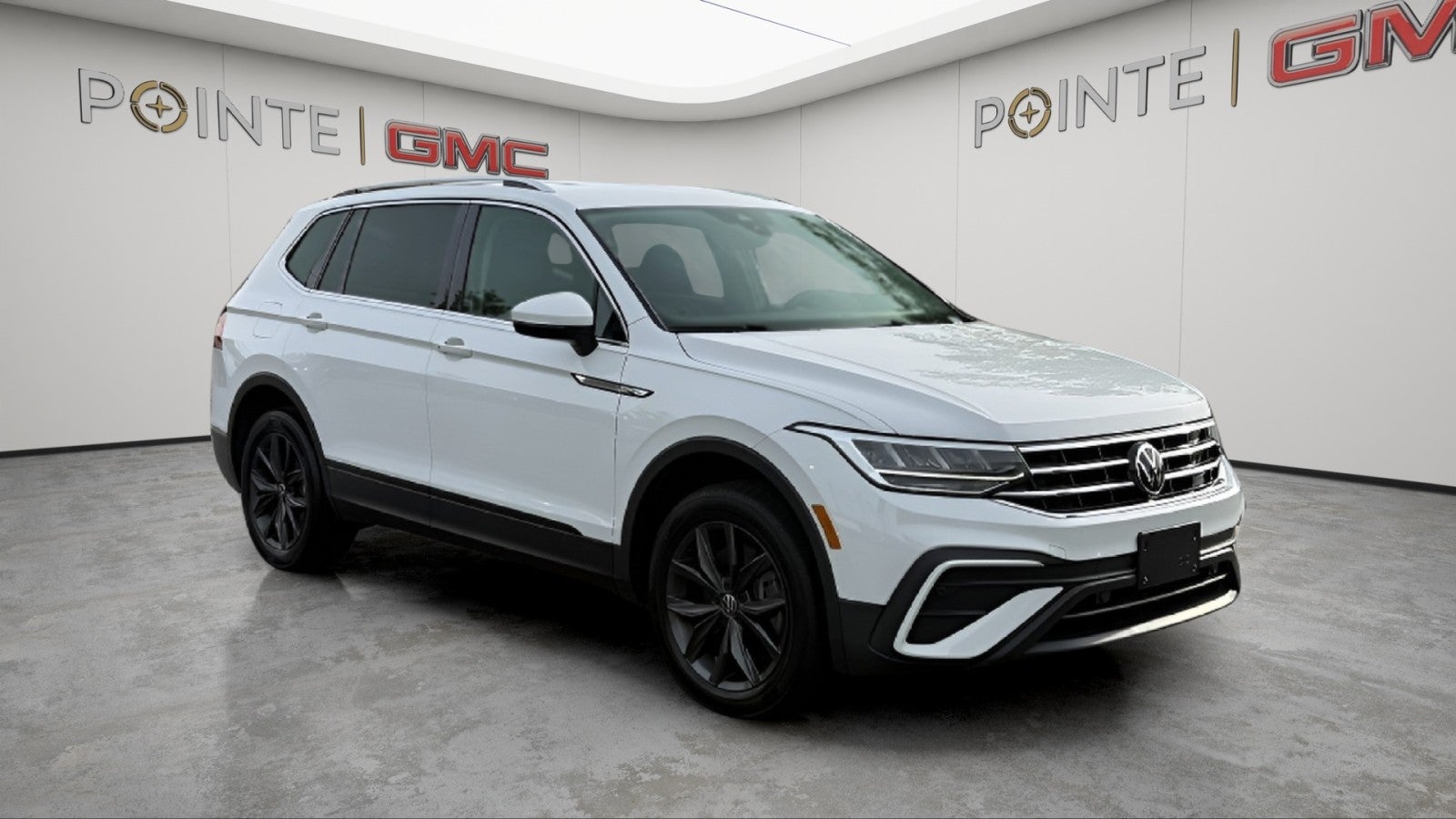 White 2024 Volkswagen Tiguan SUV / Crossover All-Wheel Drive Automatic