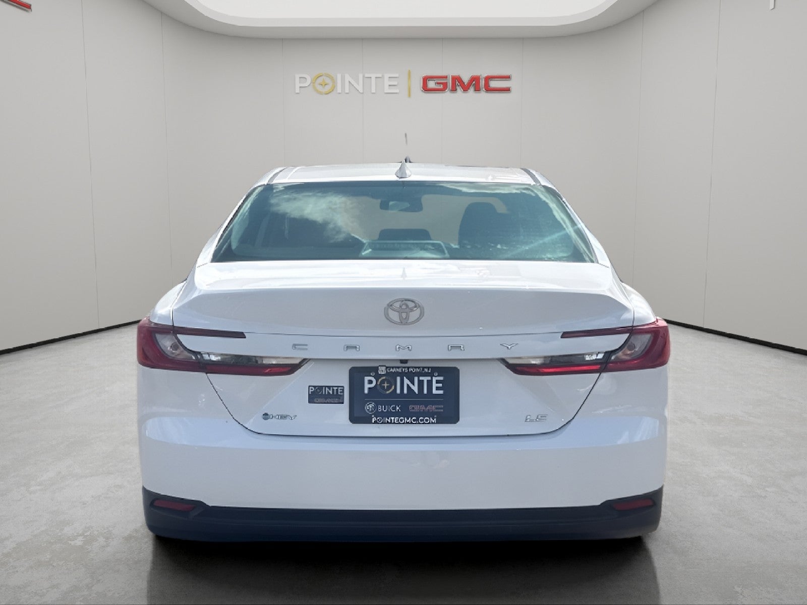 View vehicle photo 4