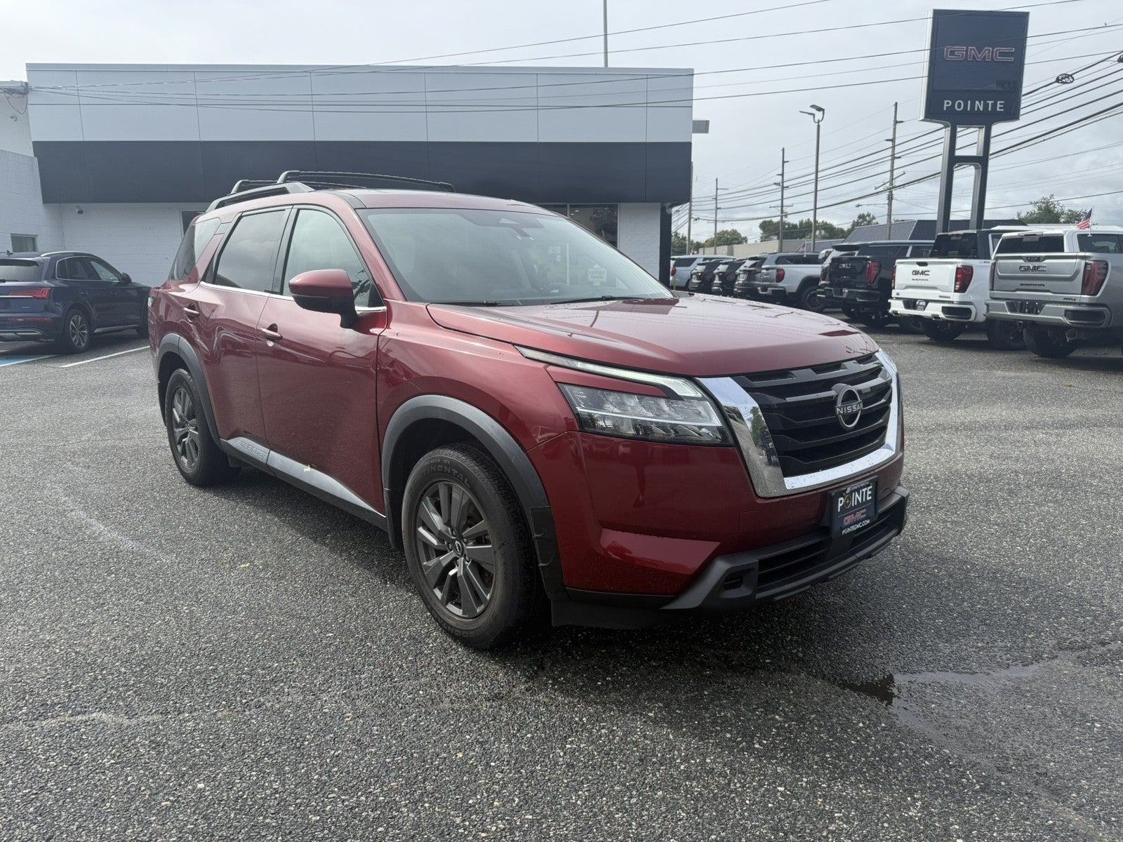 Red 2022 Nissan Pathfinder SUV / Crossover All-Wheel Drive 