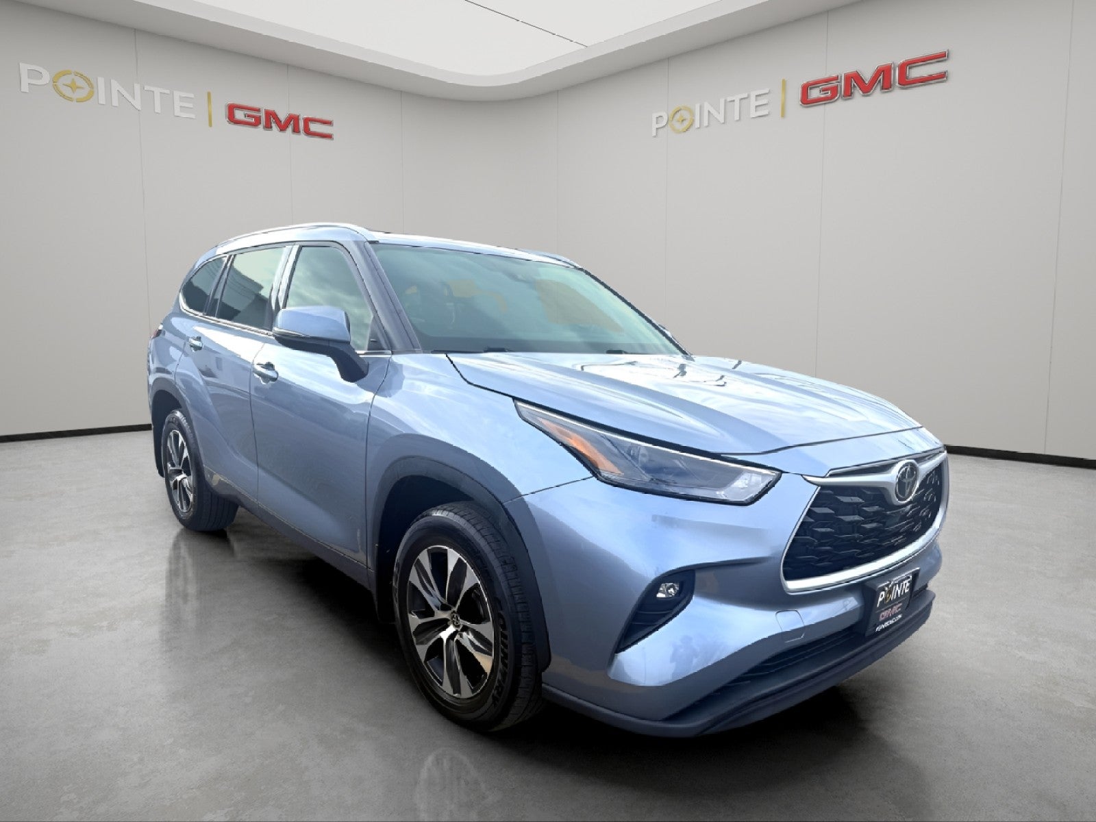 2022 Toyota Highlander XLE AWD