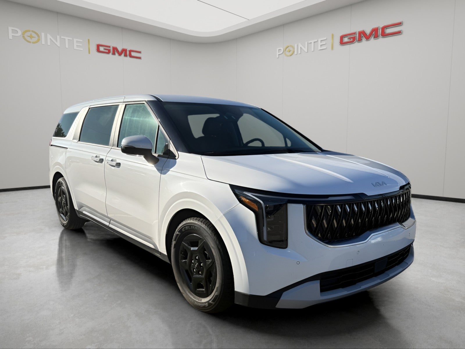  2025 Kia Carnival LXS FWD   