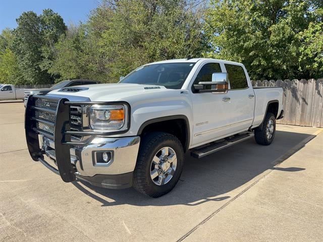 Summit White 2018 GMC Sierra 2500HD Pickup Truck Four-Wheel Drive Automatic