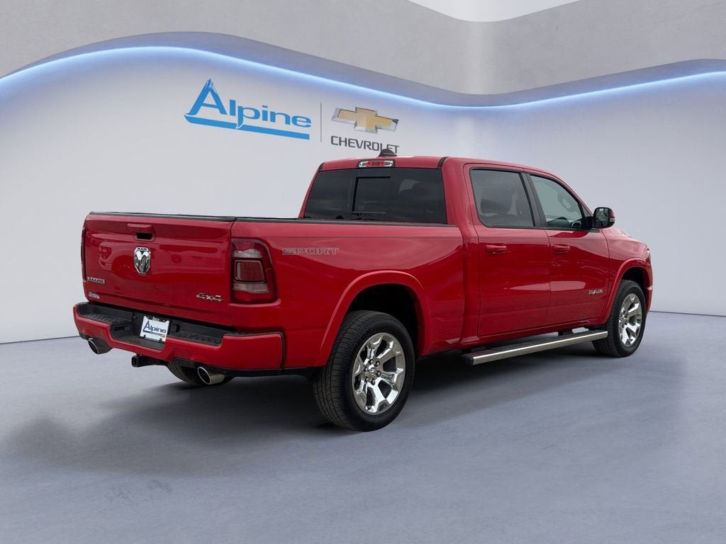 View vehicle photo 5