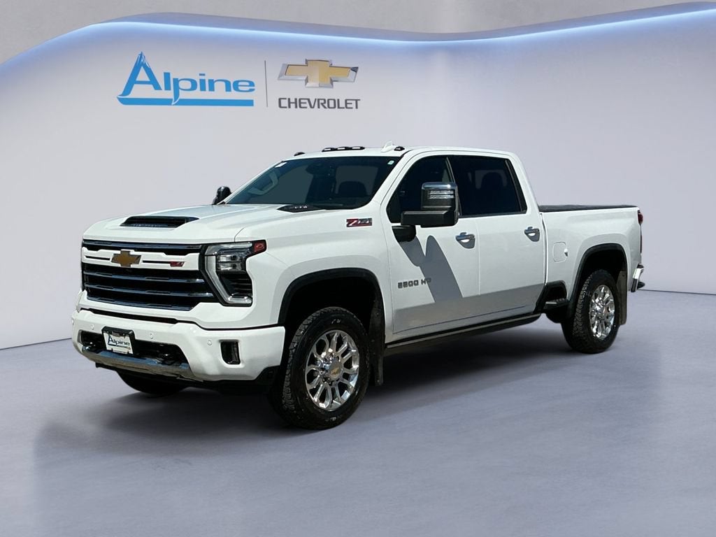 Summit White 2024 Chevrolet Silverado 2500HD Pickup Truck Four-Wheel Drive Automatic