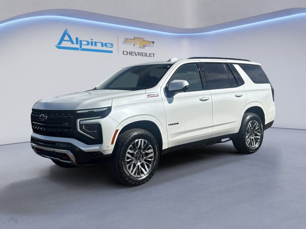 White (Iridescent Pearl Tricoat) 2025 Chevrolet Tahoe SUV / Crossover Four-Wheel Drive Automatic