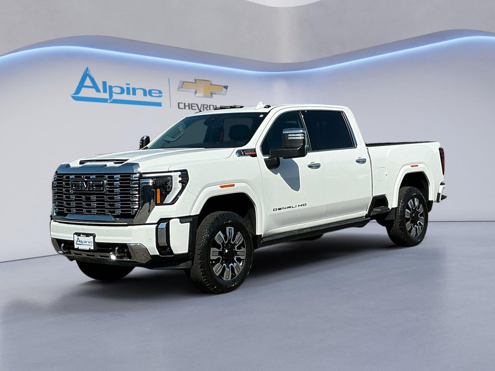 Summit White 2024 GMC Sierra 2500HD Pickup Truck Four-Wheel Drive Automatic