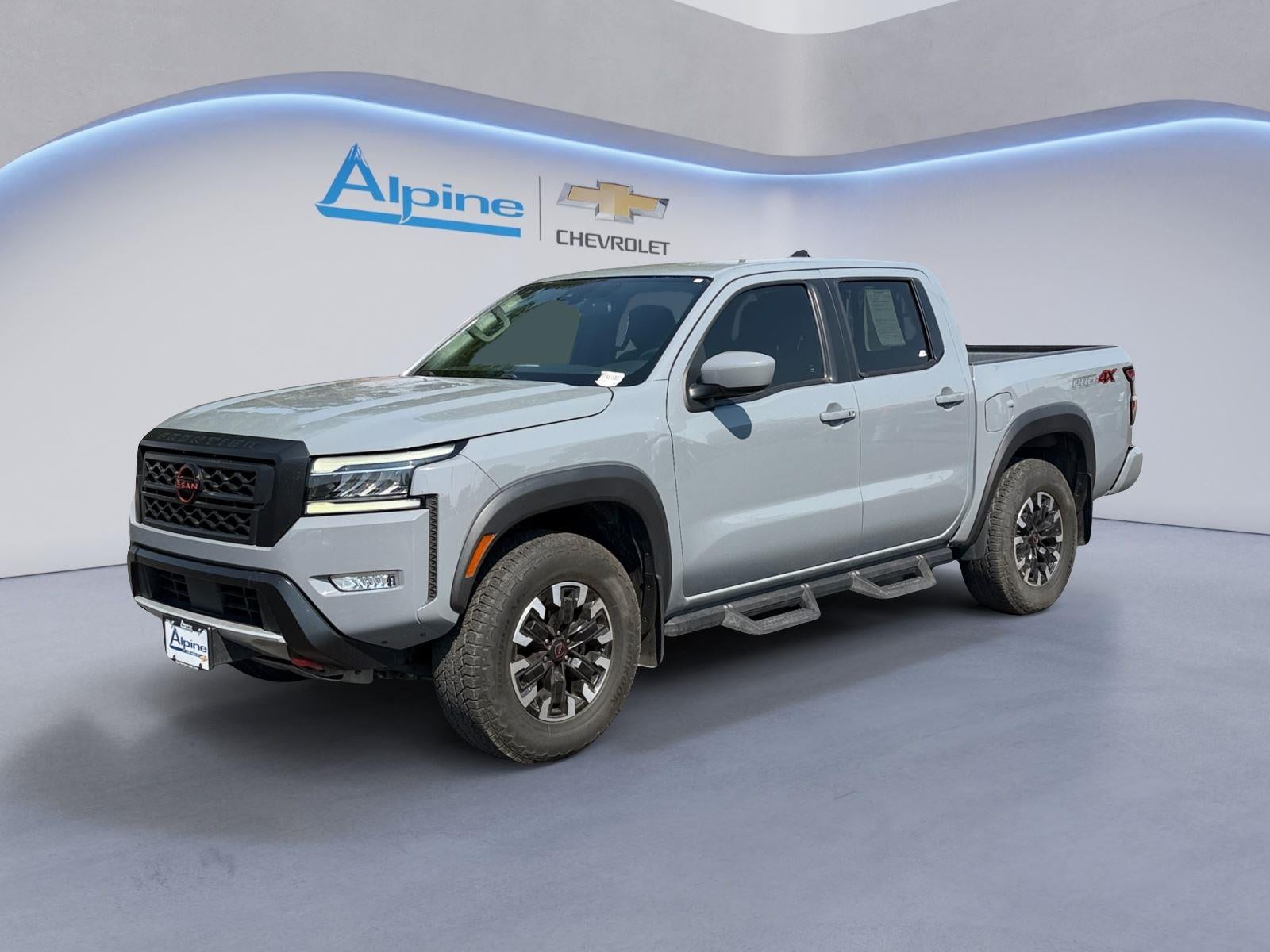 2023 Nissan Frontier Gris Camioneta Todo terreno Automática