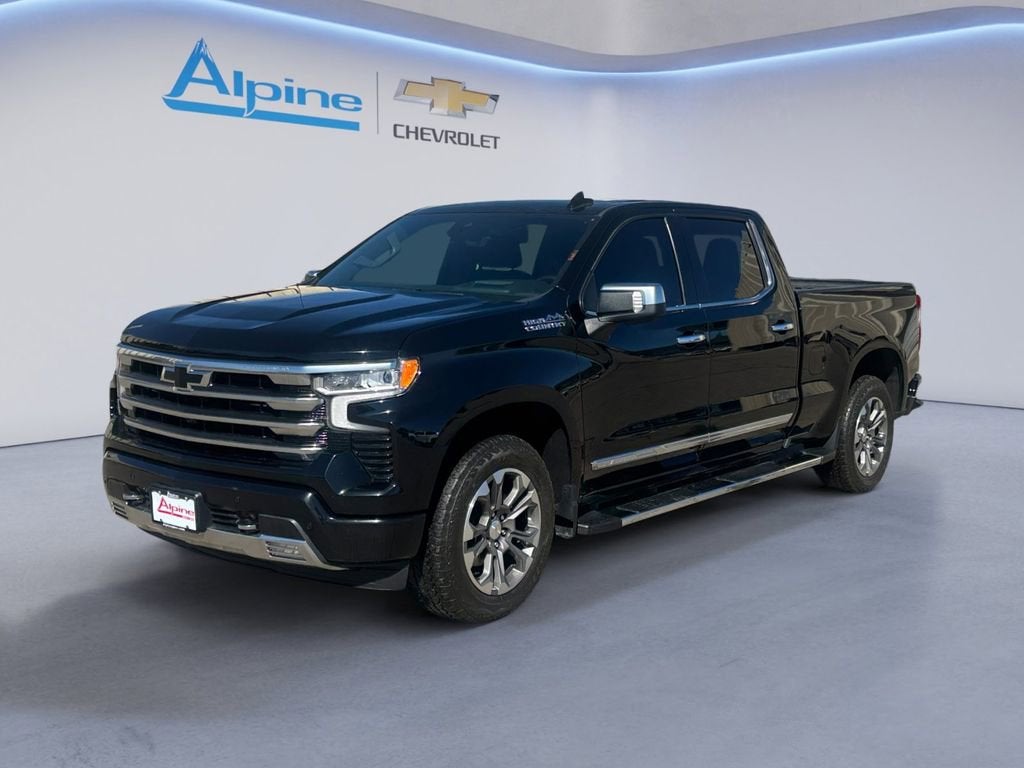 2023 Chevrolet Silverado 1500 High Country Crew Cab 4WD