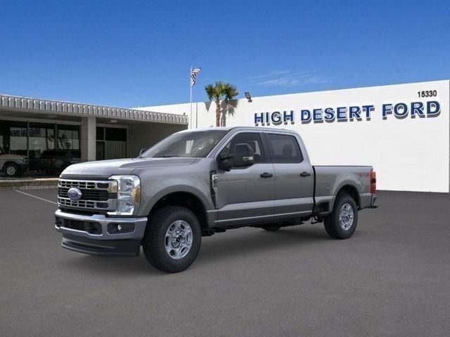Carbonized Gray Metallic 2026 Ford F-250 Super Duty XLT Crew Cab 4WD Pickup Truck Four-Wheel Drive Automatic